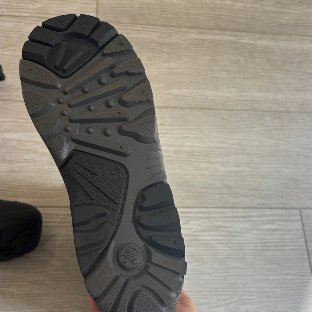 Kamik‎ Waterbug 5 Black Charcoal Boots size 7